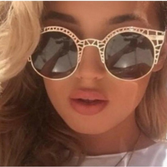 Quay Australia Open Work Sunglasses Gold Frame Green Lens 100% UV Protection NWT - Picture 4 of 13